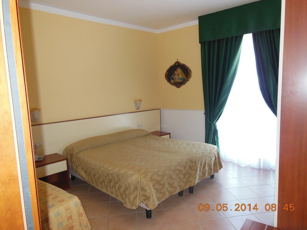 New Hotel Sonia Santa Maria di Castellabate Bilik gambar